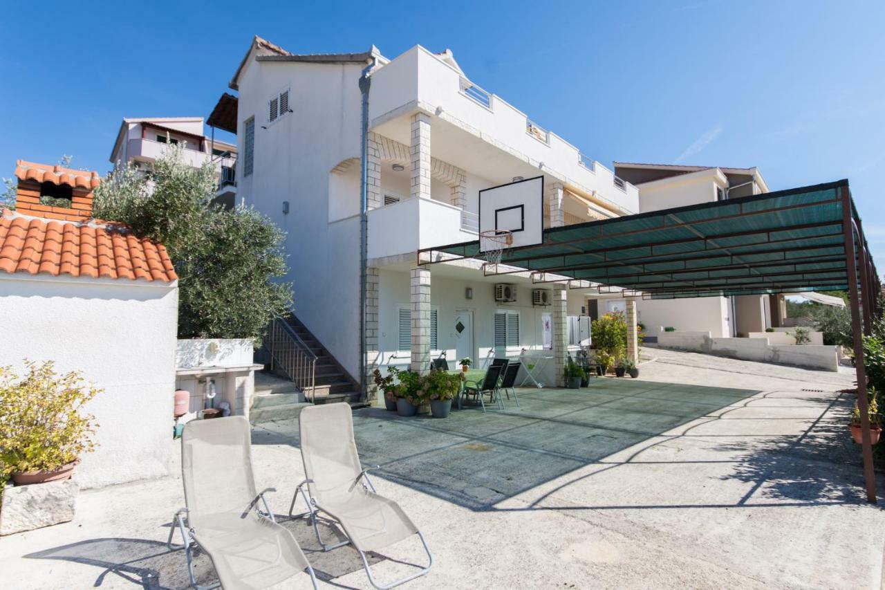 Apartmani Zana Okrug Gornji Dış mekan fotoğraf