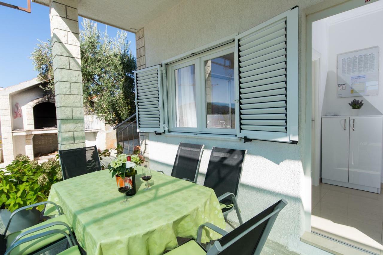 Apartmani Zana Okrug Gornji Dış mekan fotoğraf